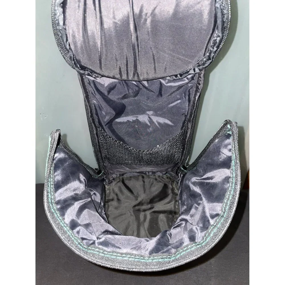 Coleman Green Propane Stand Lantern Model 5155A With Soft Zippered Carry Case